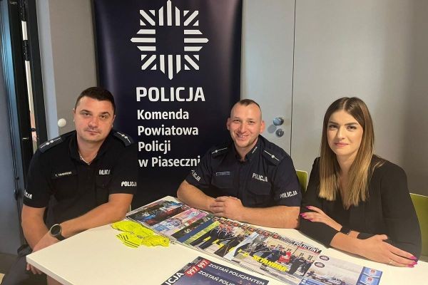 Policjanci z Piaseczna wzięli udział w targach pracy