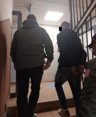 Policjanci z Bielan zatrzymali poszukiwanego