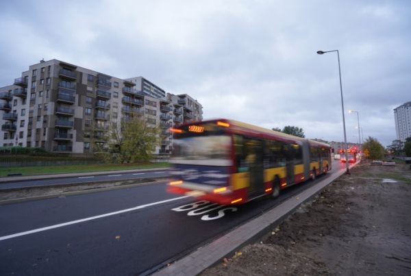 Otwarty buspas na Głębockiej i św. Wincentego na Targówku